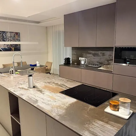 Appartamento Luxury Modern 2-bedroom With Terrace *