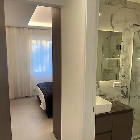 Appartamento Luxury Modern 2-bedroom With Terrace